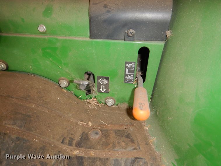 image for item FN9086 2001 John Deere 4200 HST tractor