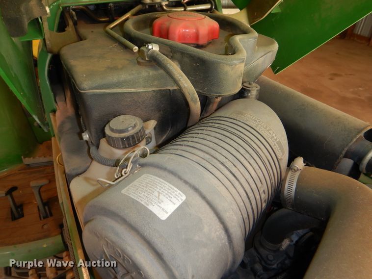 image for item FN9086 2001 John Deere 4200 HST tractor