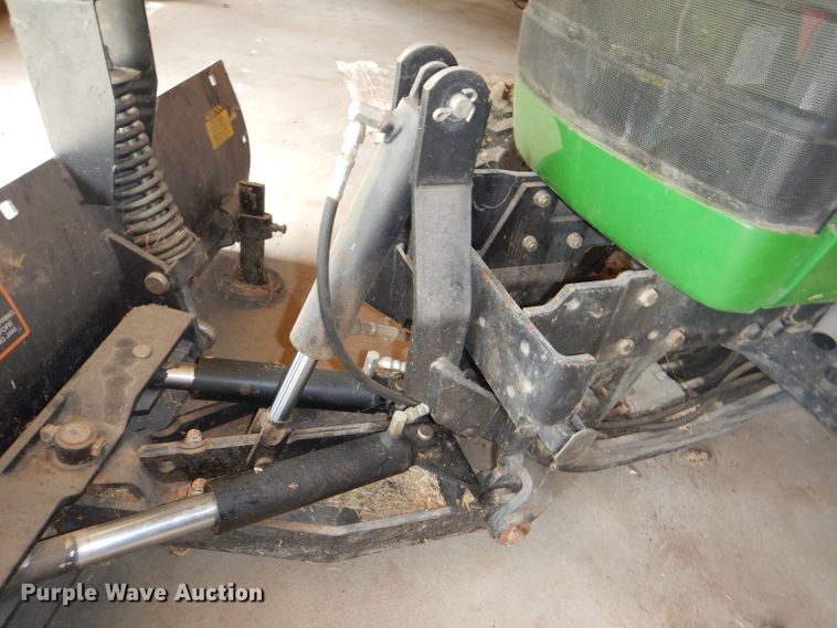 image for item FN9086 2001 John Deere 4200 HST tractor