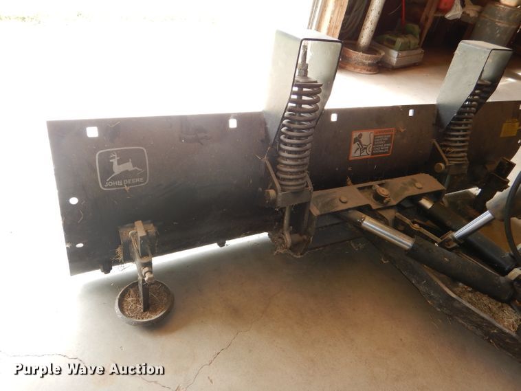 image for item FN9086 2001 John Deere 4200 HST tractor