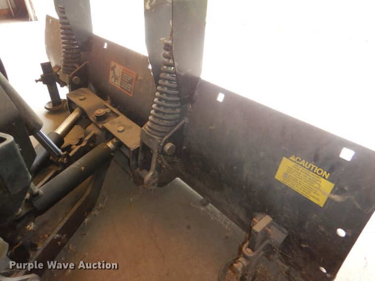 image for item FN9086 2001 John Deere 4200 HST tractor