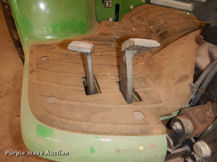 image for item FN9086 2001 John Deere 4200 HST tractor