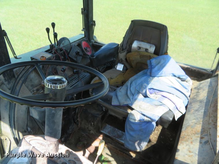 image for item FV9050 1976 John Deere 4430 tractor