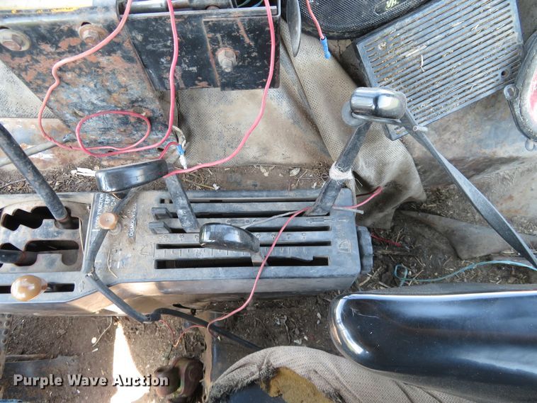 image for item FV9050 1976 John Deere 4430 tractor