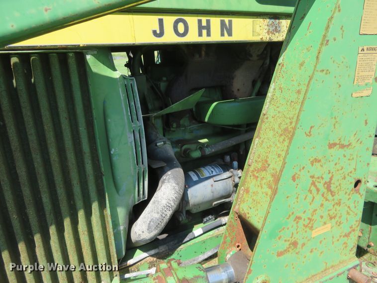 image for item FV9050 1976 John Deere 4430 tractor