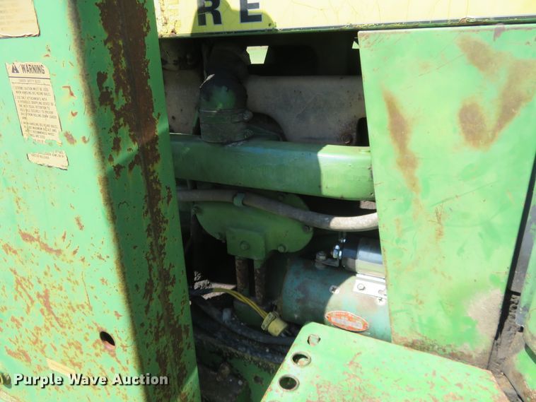 image for item FV9050 1976 John Deere 4430 tractor