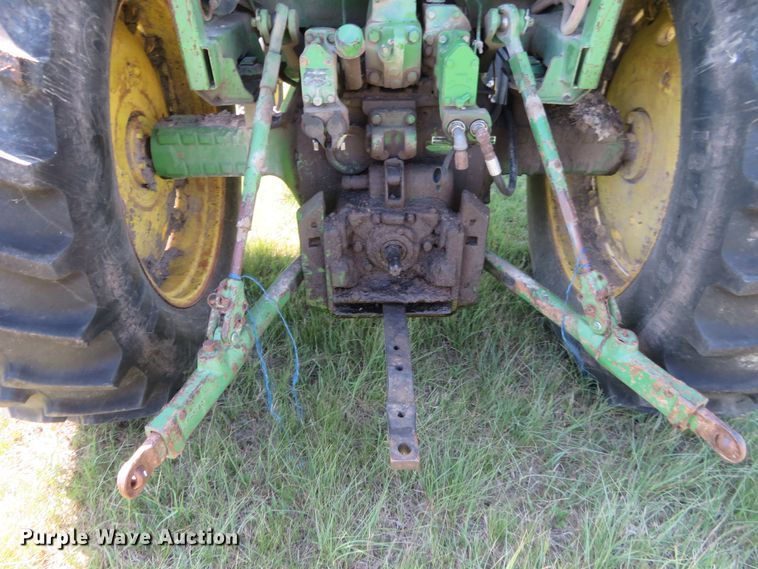 image for item FV9050 1976 John Deere 4430 tractor