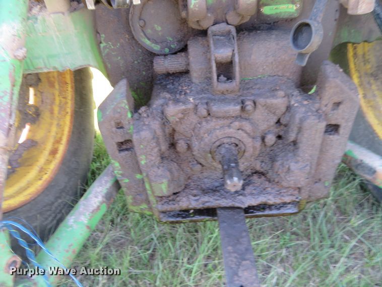 image for item FV9050 1976 John Deere 4430 tractor