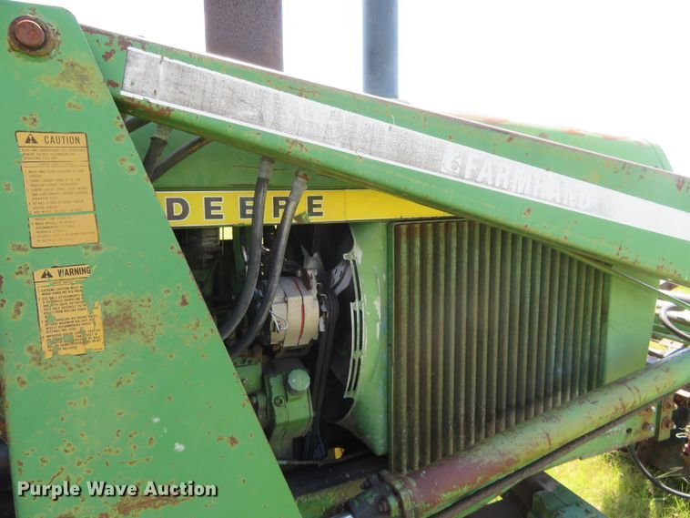 image for item FV9050 1976 John Deere 4430 tractor