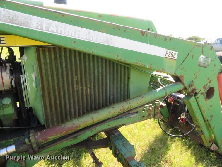 image for item FV9050 1976 John Deere 4430 tractor