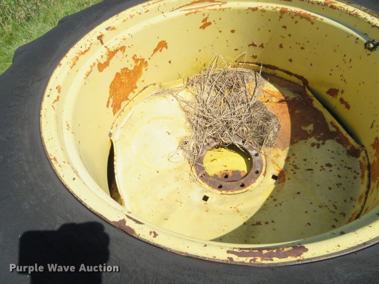 image for item FV9050 1976 John Deere 4430 tractor