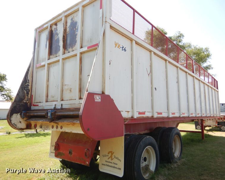 image for item FY9605 2010 shop built live bottom trailer