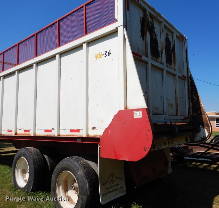 image for item FY9605 2010 shop built live bottom trailer