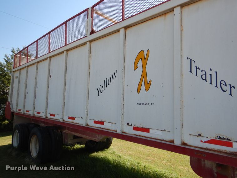 image for item FY9605 2010 shop built live bottom trailer