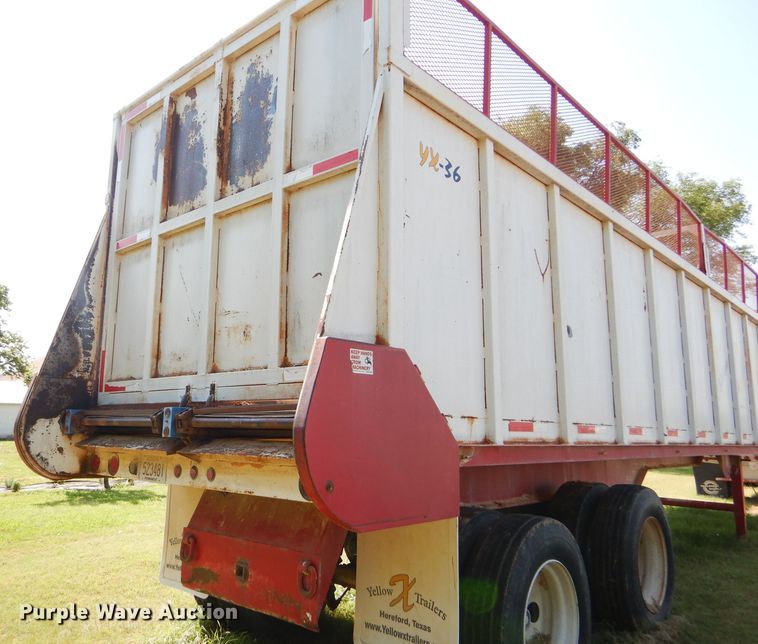 image for item FY9605 2010 shop built live bottom trailer