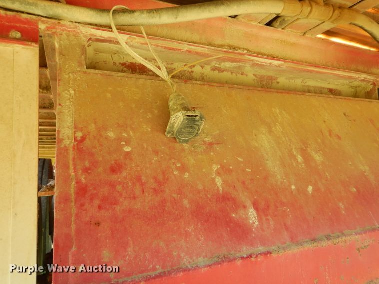 image for item FY9605 2010 shop built live bottom trailer