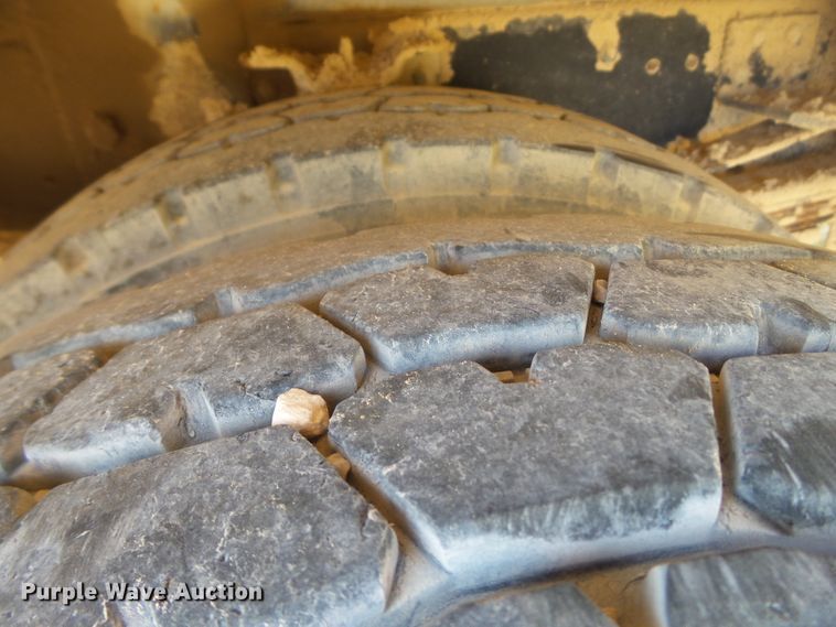 image for item GC9018 1999 GMC C6500 bucket truck