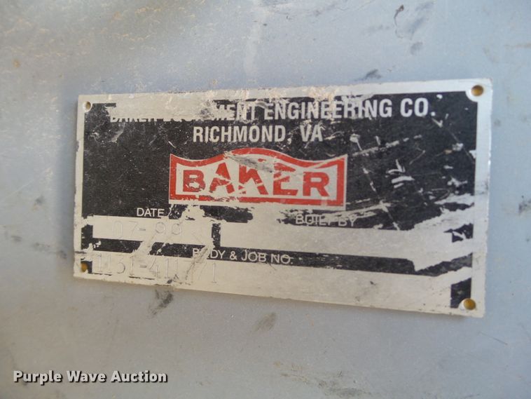 image for item GC9018 1999 GMC C6500 bucket truck