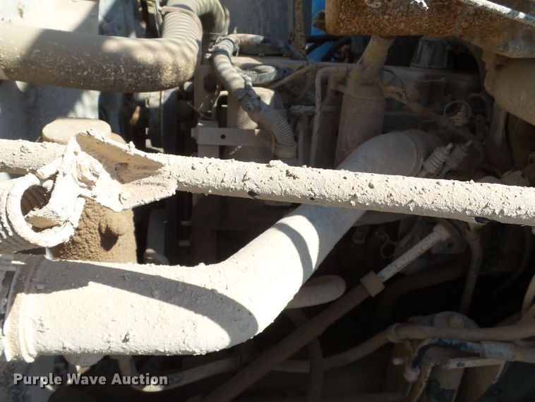 image for item GC9018 1999 GMC C6500 bucket truck