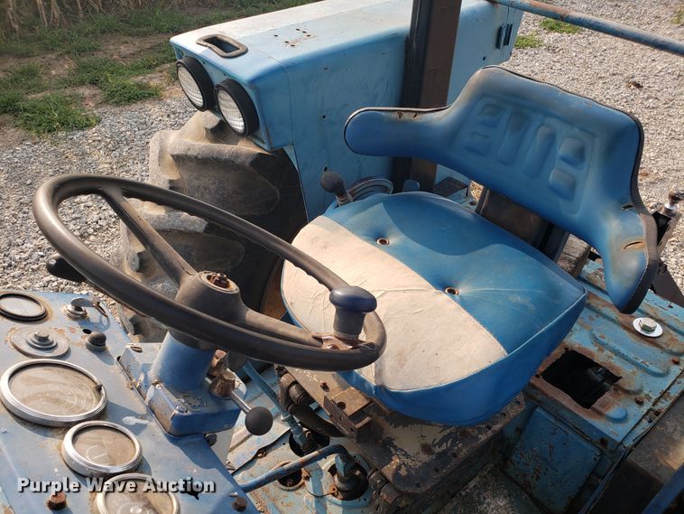 image for item GF9249 Long 910 tractor