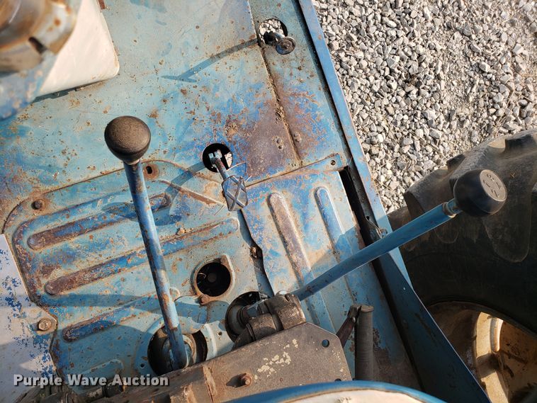 image for item GF9249 Long 910 tractor