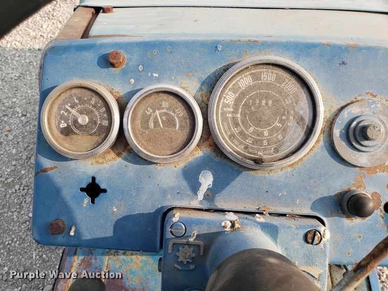 image for item GF9249 Long 910 tractor