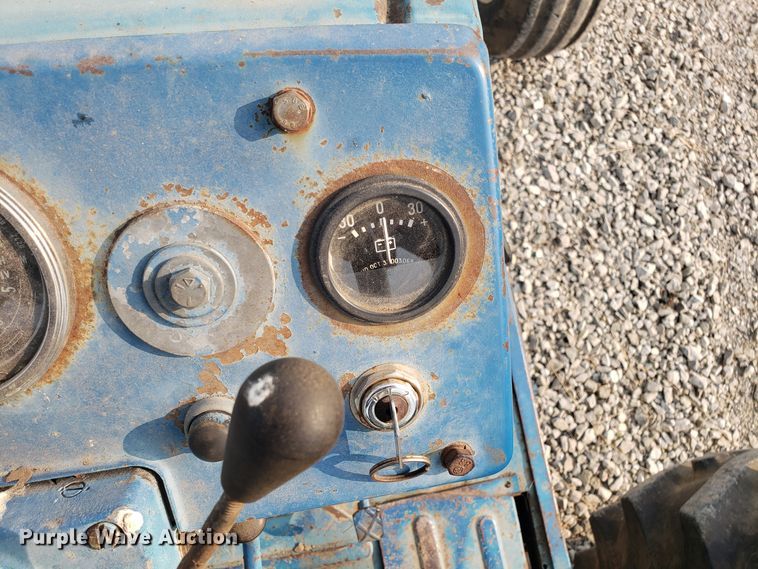 image for item GF9249 Long 910 tractor