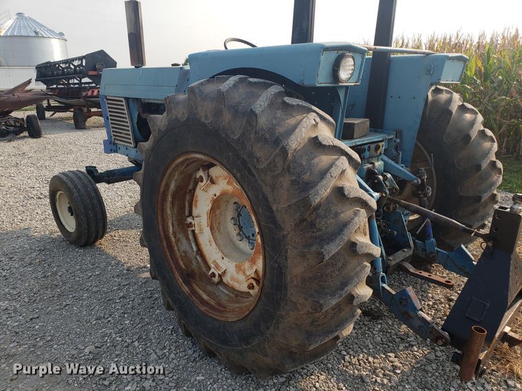image for item GF9249 Long 910 tractor