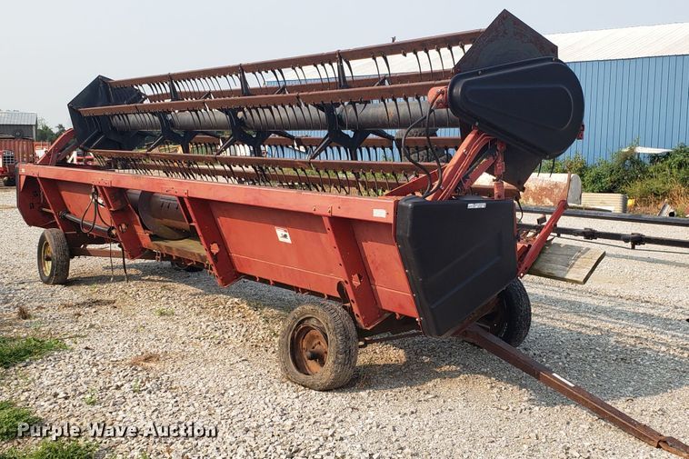 image for item GF9252 Case IH 1020 head