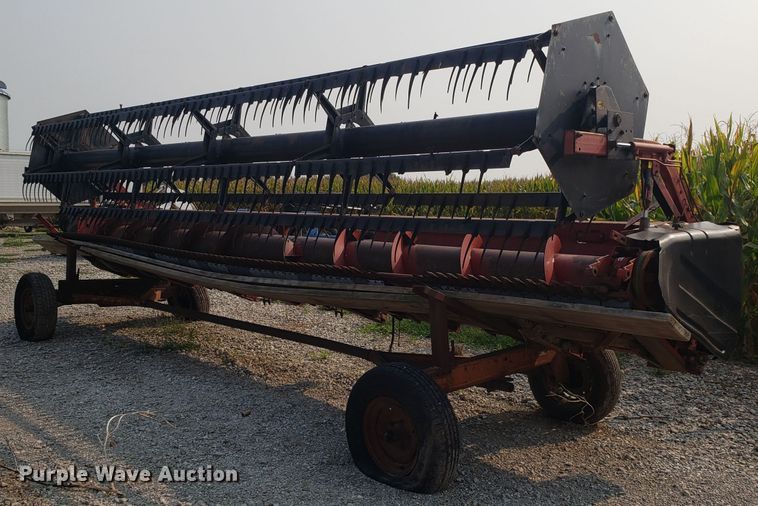 image for item GF9252 Case IH 1020 head