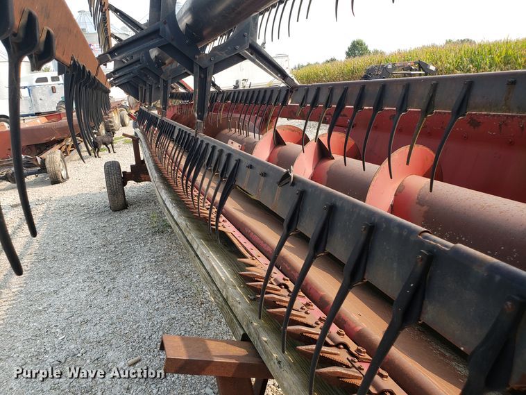 image for item GF9252 Case IH 1020 head