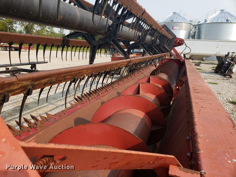 image for item GF9252 Case IH 1020 head