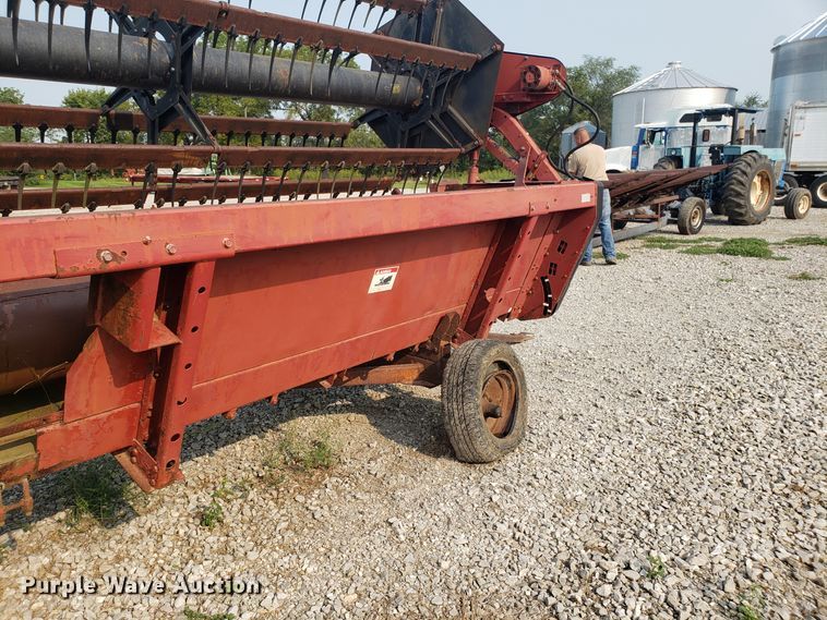 image for item GF9252 Case IH 1020 head