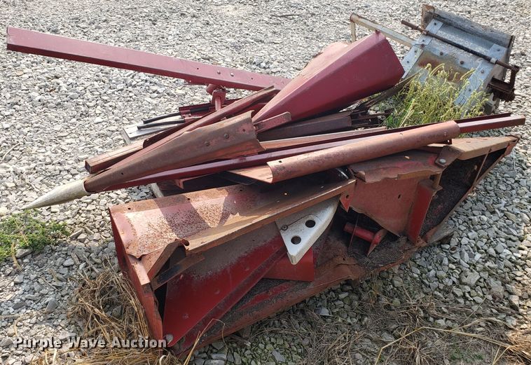 image for item GF9252 Case IH 1020 head