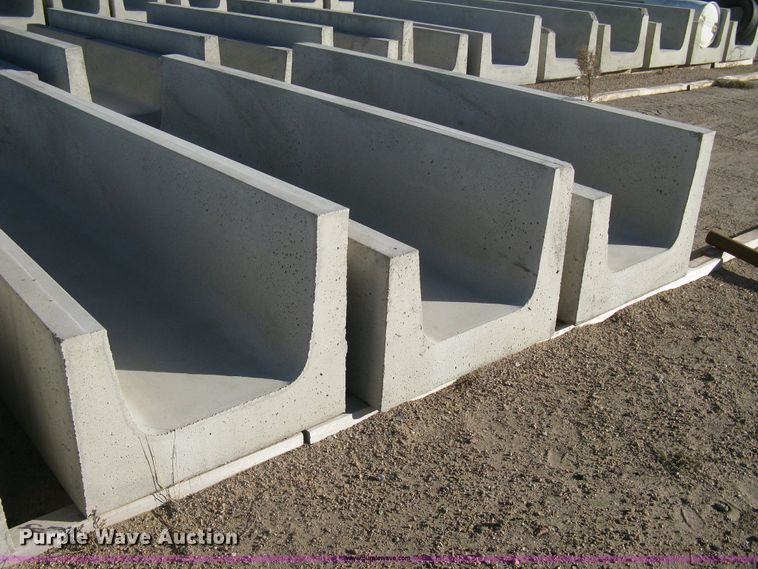 image for item GF9508 (12) concrete feed bunks