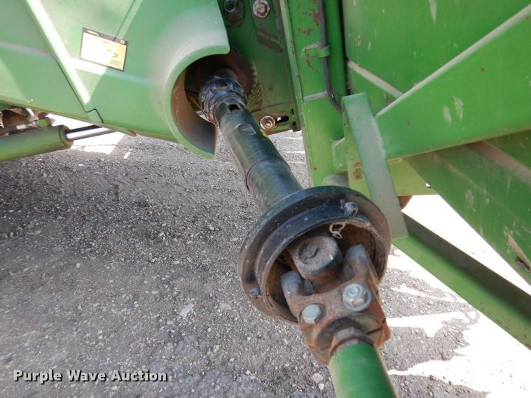 image for item GG9138 1998 John Deere 893 corn head