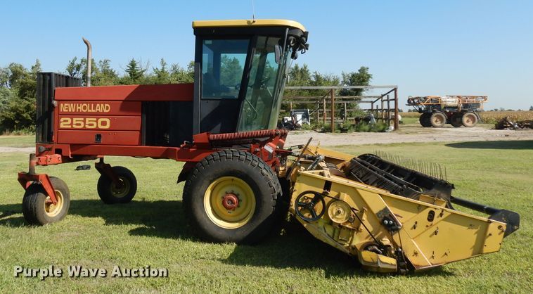 image for item GG9139 1997 New Holland 2550 windrower