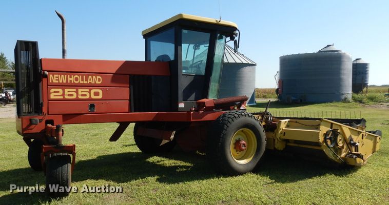 image for item GG9139 1997 New Holland 2550 windrower