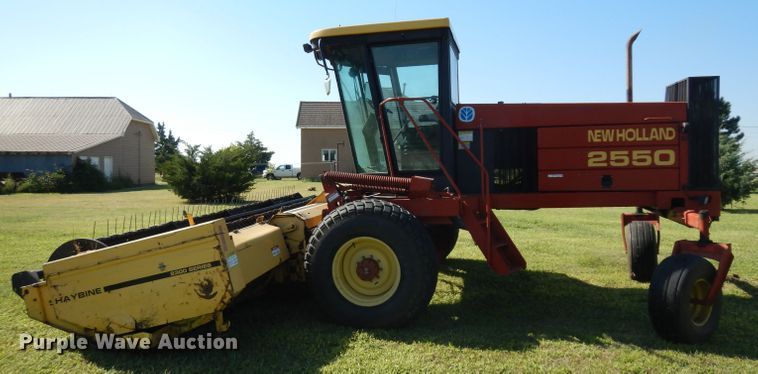 image for item GG9139 1997 New Holland 2550 windrower