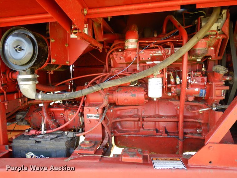 image for item GG9139 1997 New Holland 2550 windrower