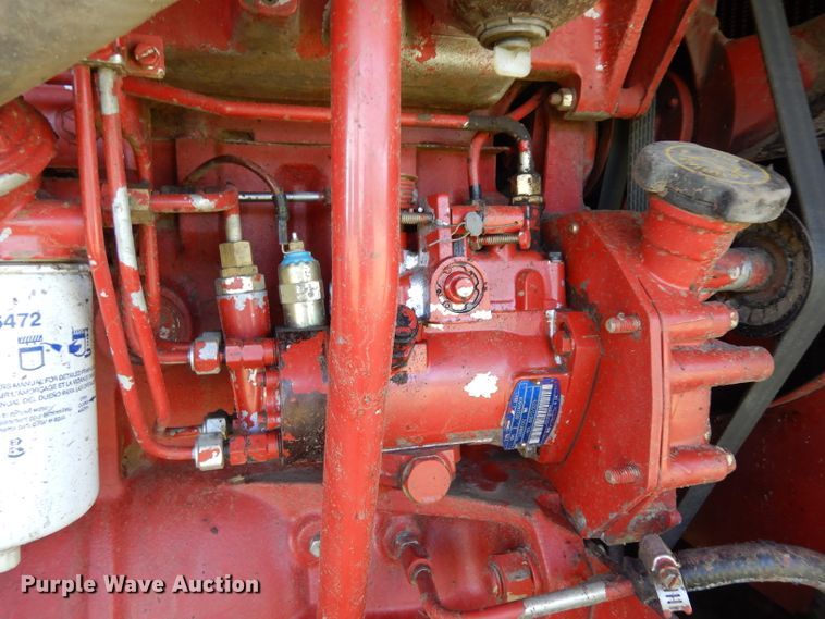 image for item GG9139 1997 New Holland 2550 windrower