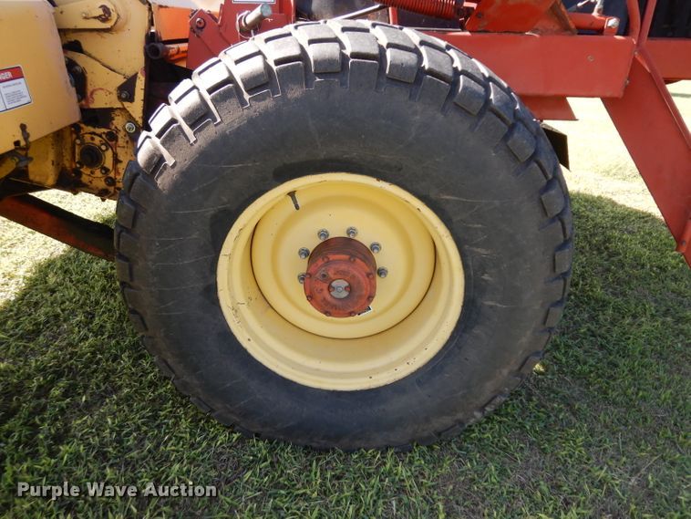 image for item GG9139 1997 New Holland 2550 windrower