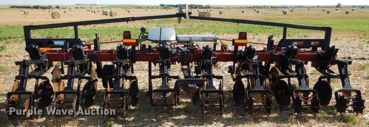 image for item GH9556 Case IH Nutri-Till'r 5310 strip-till applicator