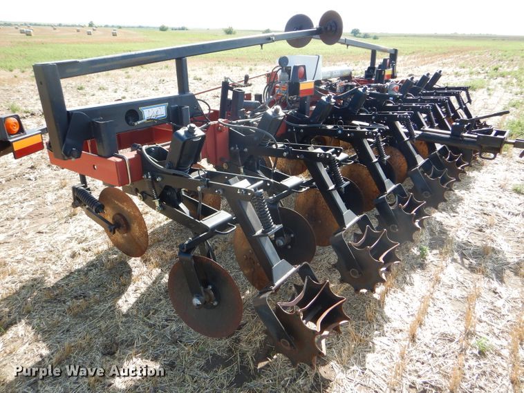 image for item GH9556 Case IH Nutri-Till'r 5310 strip-till applicator