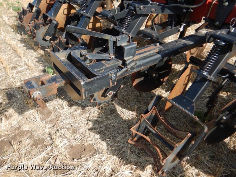 image for item GH9556 Case IH Nutri-Till'r 5310 strip-till applicator