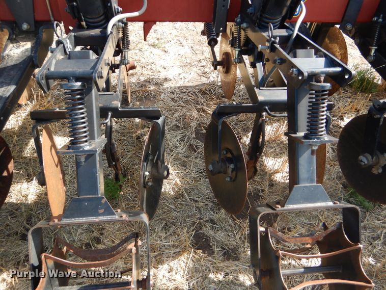 image for item GH9556 Case IH Nutri-Till'r 5310 strip-till applicator