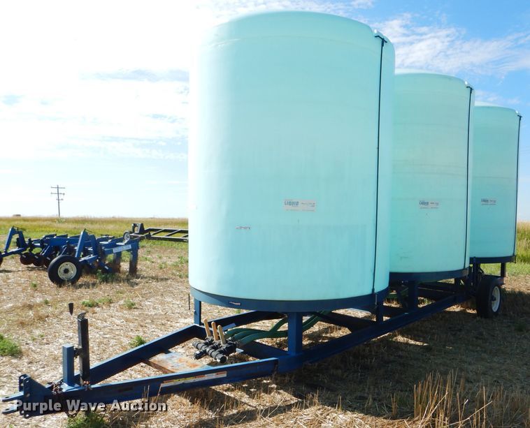 image for item GH9557 JD Skiles three cone bottom trailer