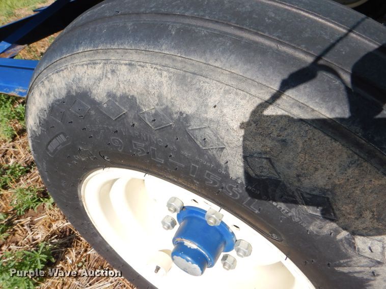 image for item GH9557 JD Skiles three cone bottom trailer