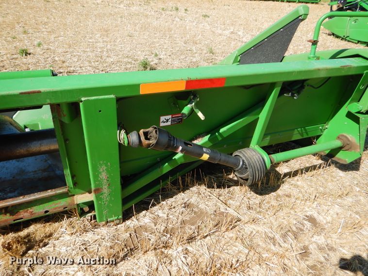 image for item GH9561 2003 John Deere 893 corn head