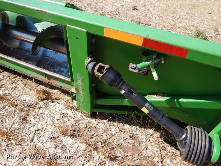 image for item GH9561 2003 John Deere 893 corn head